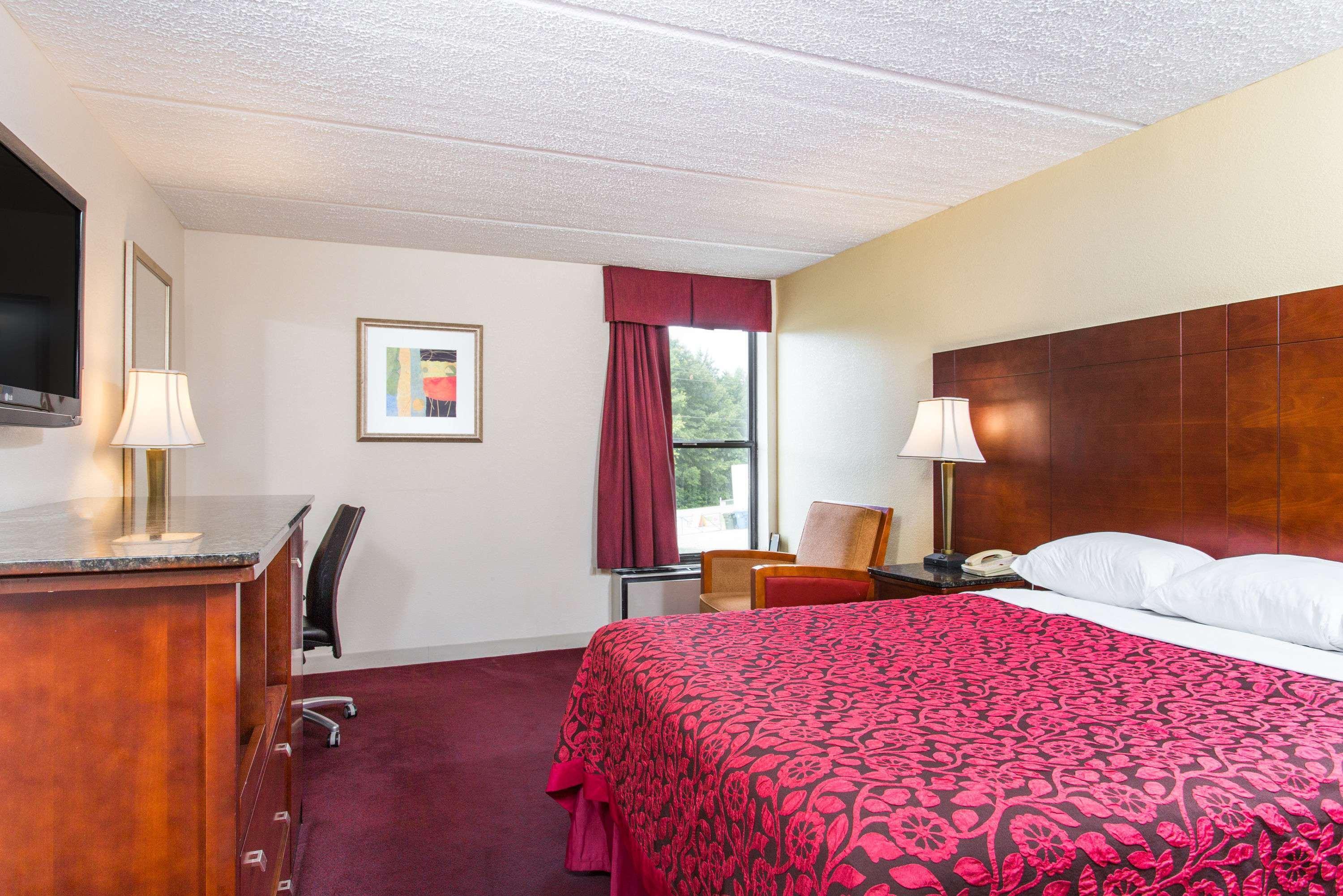 Days Inn By Wyndham High Point/Archdale Exterior foto